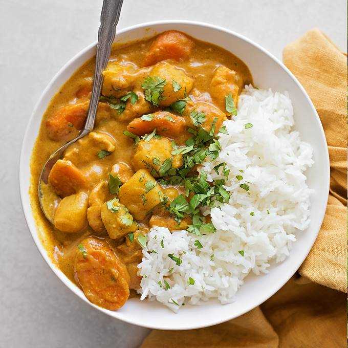 PUB STYLE CHICKEN CURRY