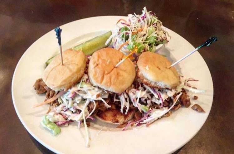 Pulled Porkless Sliders with Wedges