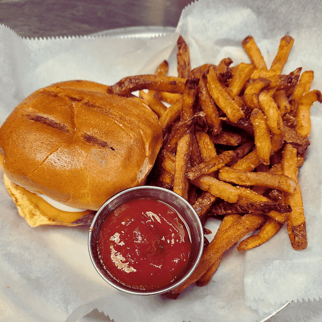 CHEESE BURGER & FRIES 