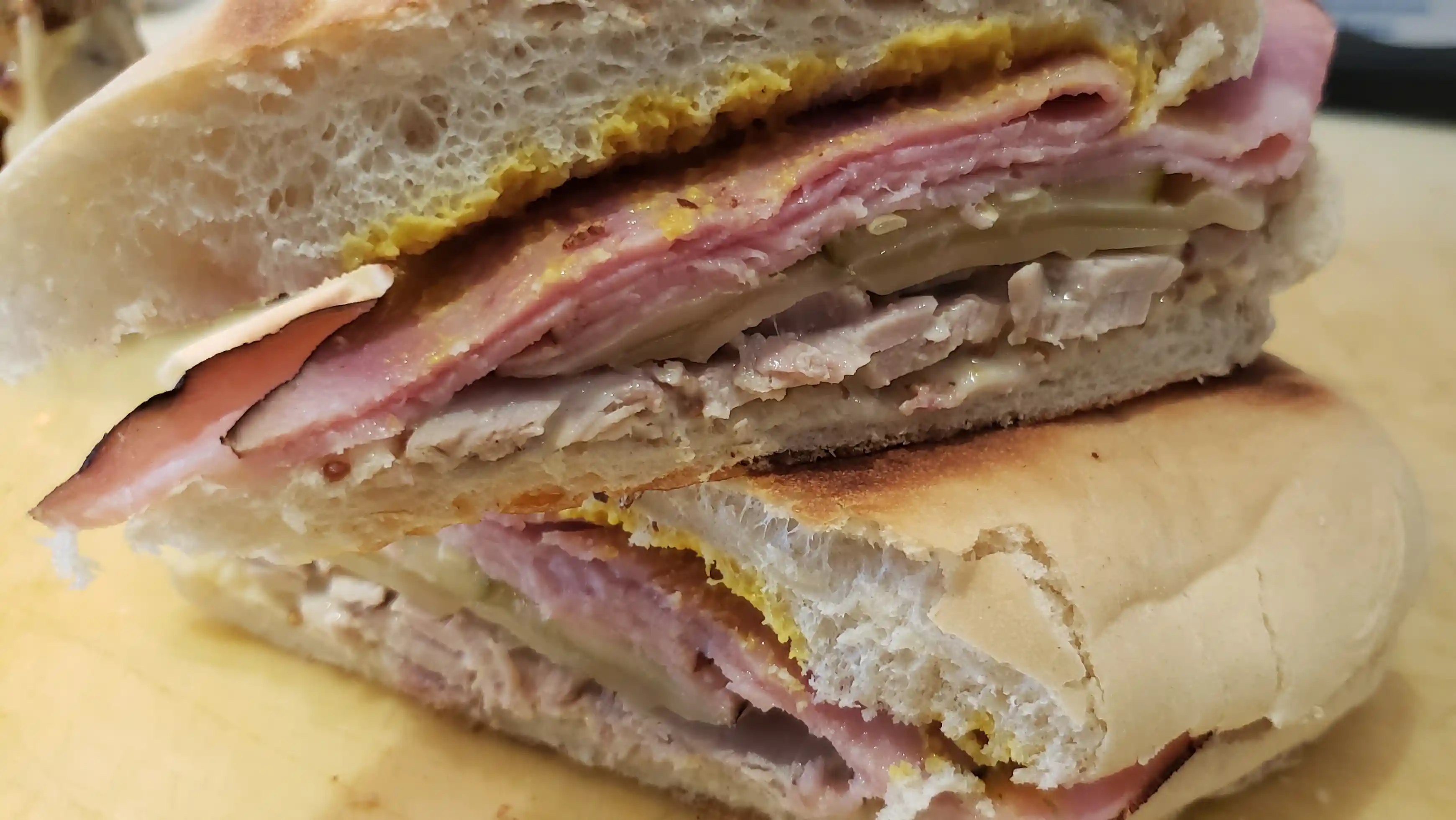 El Cubano 