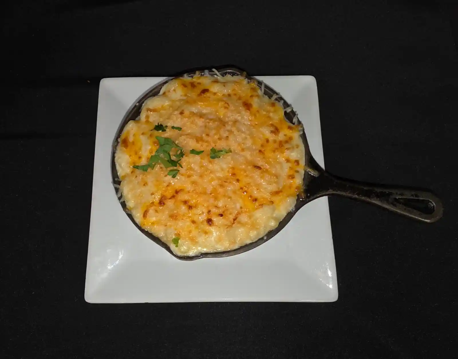 Lloyd's  Famous Mac N' Cheese