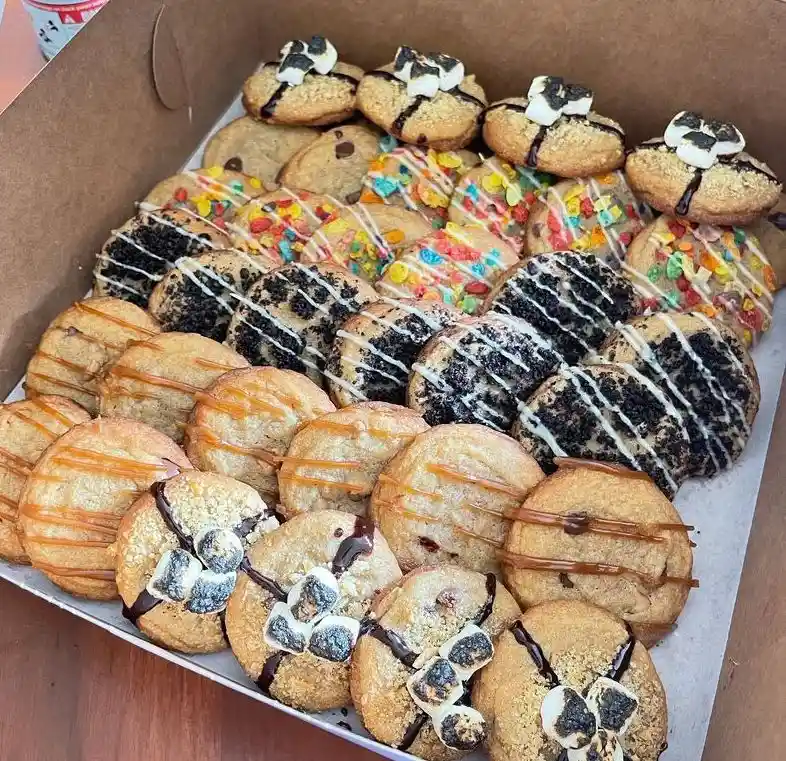 Medium Party Box (40 mini cookies)
