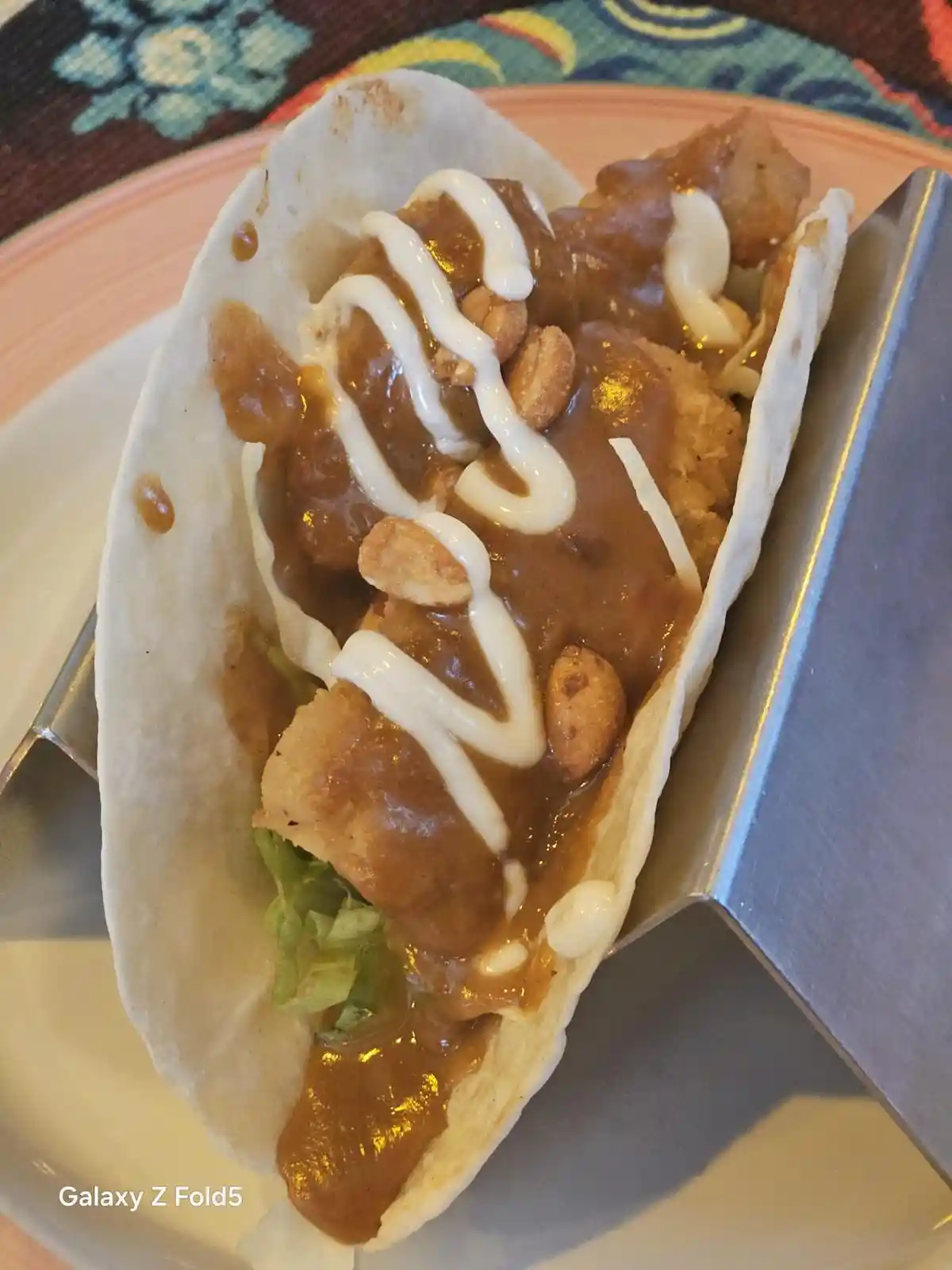PEANUT CHICKEN TACO 