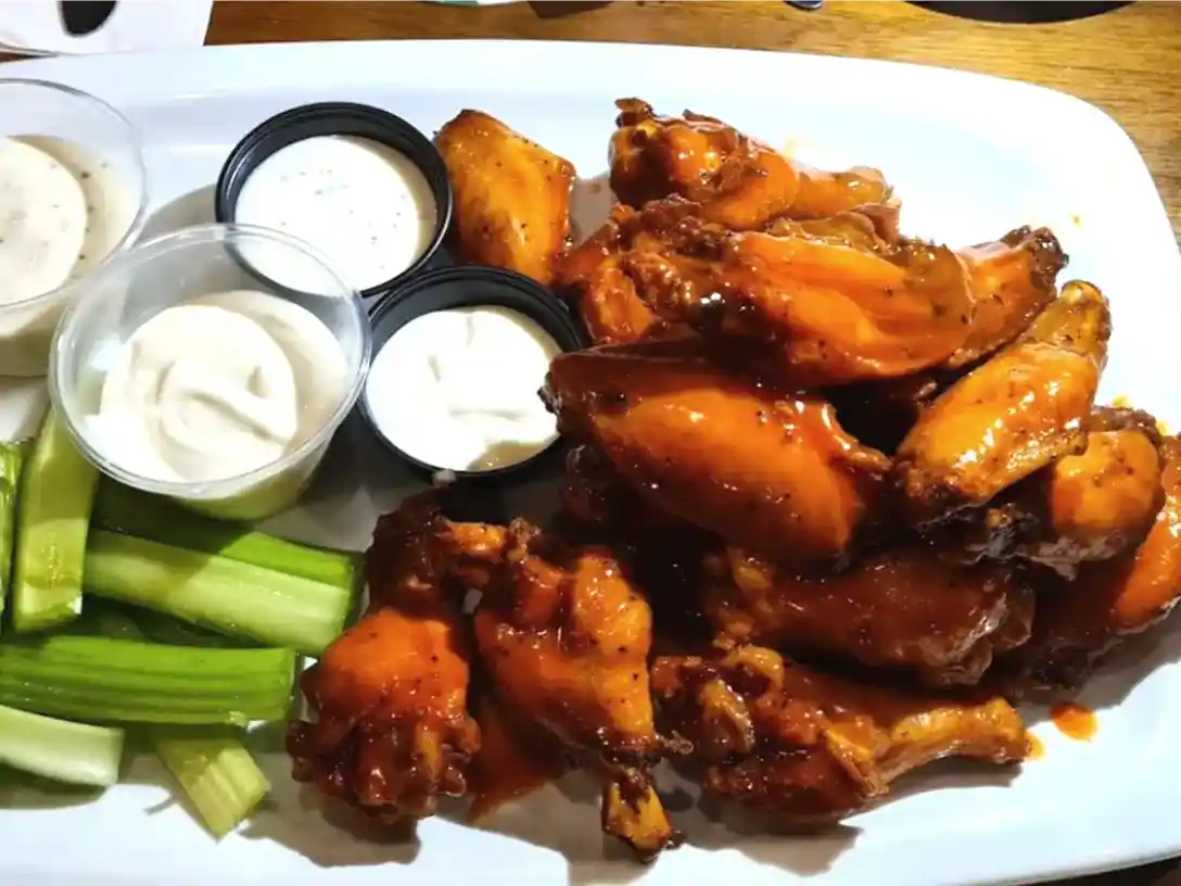 Salty's Wings ( 6 pcs)