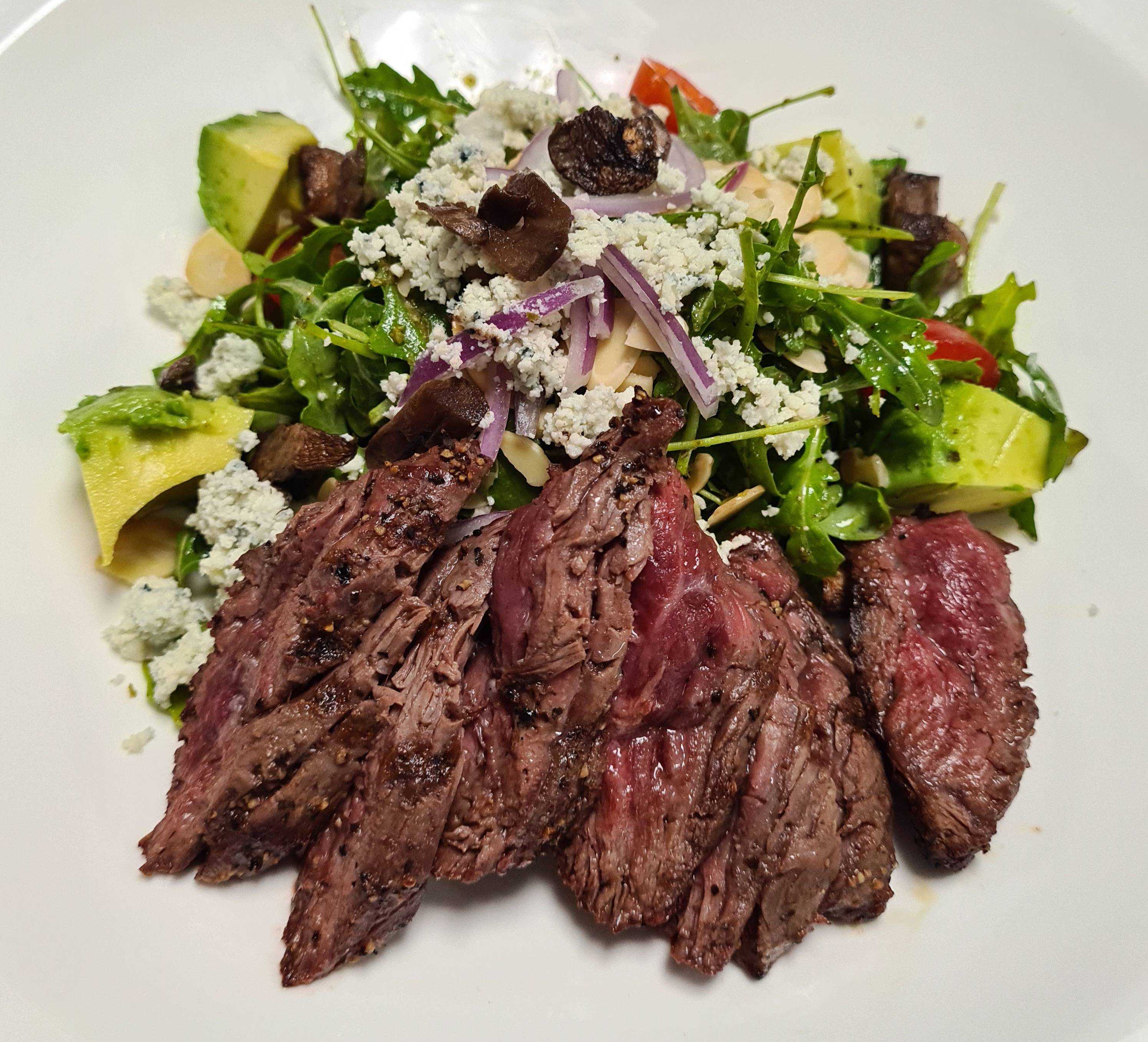 Steak and Arugula Salad 